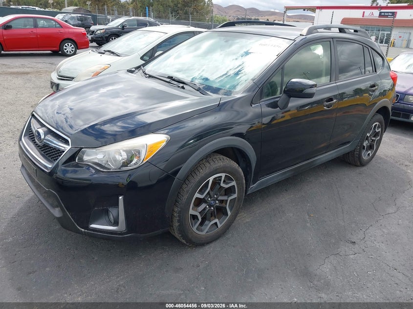 2016 SUBARU CROSSTREK auction photo 2