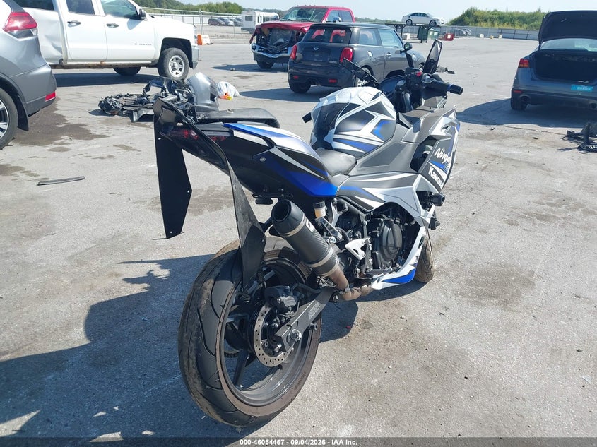 KAWASAKI EX500 2025