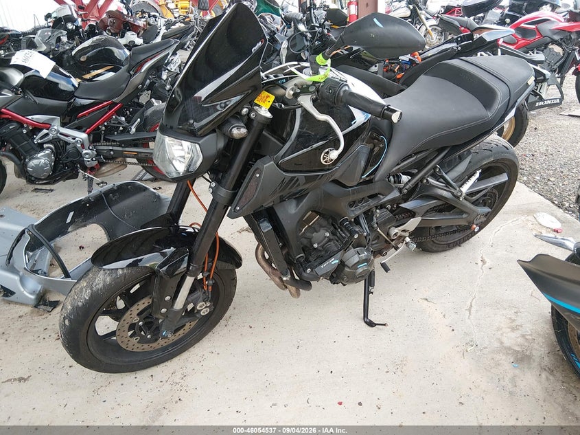 YAMAHA FZ09 2016