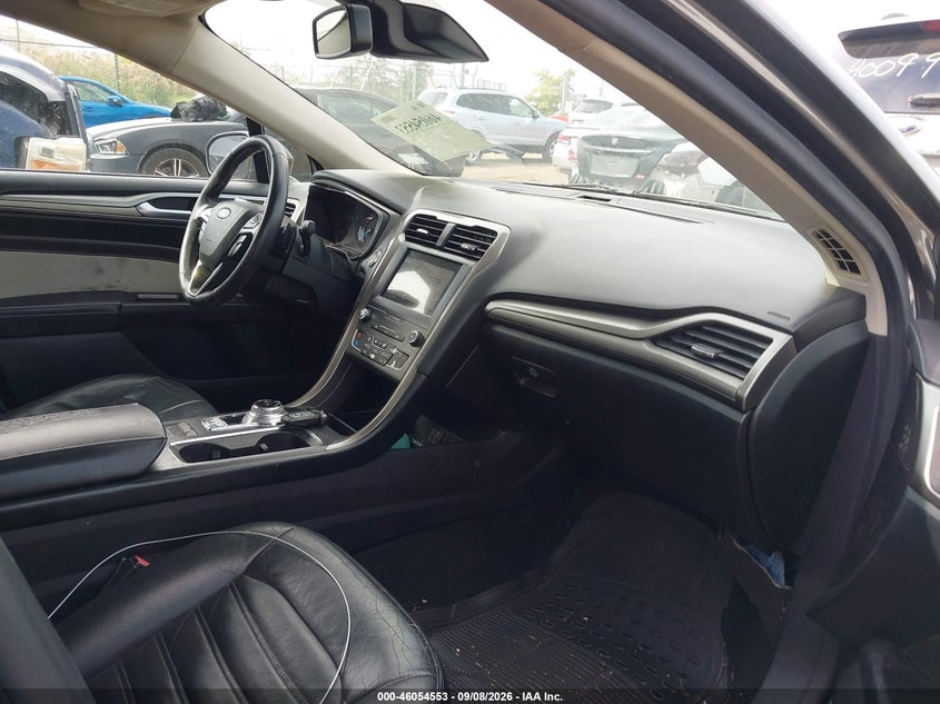 2019 FORD FUSION auction photo 5
