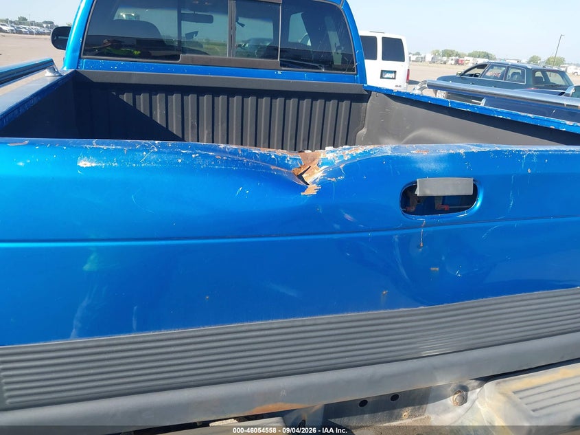 2000 DODGE RAM TRUCK 5.9L V-8 REGULAR , 245HP