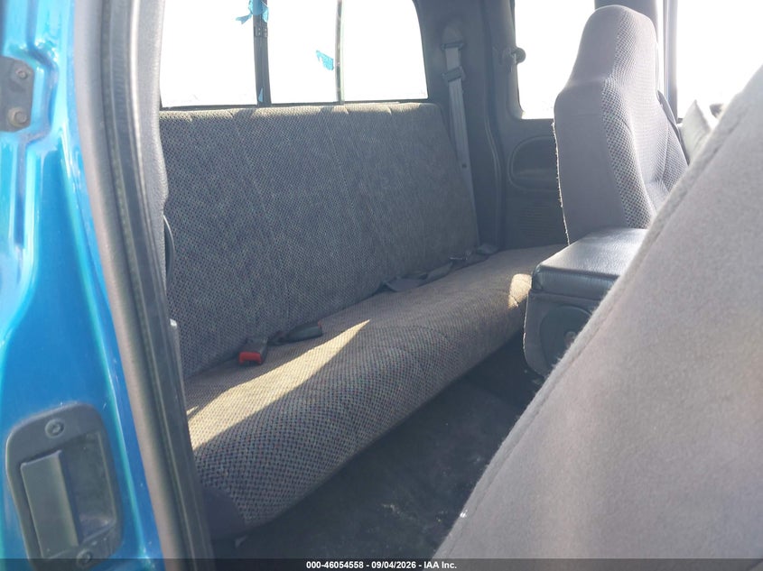 2000 DODGE RAM TRUCK 5.9L V-8 REGULAR , 245HP