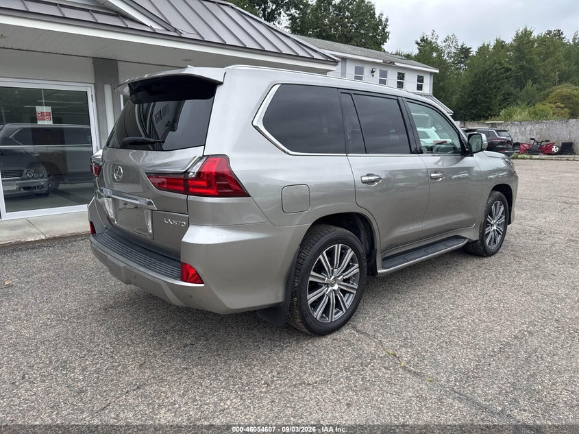 2016 LEXUS LX 570 auction photo 4