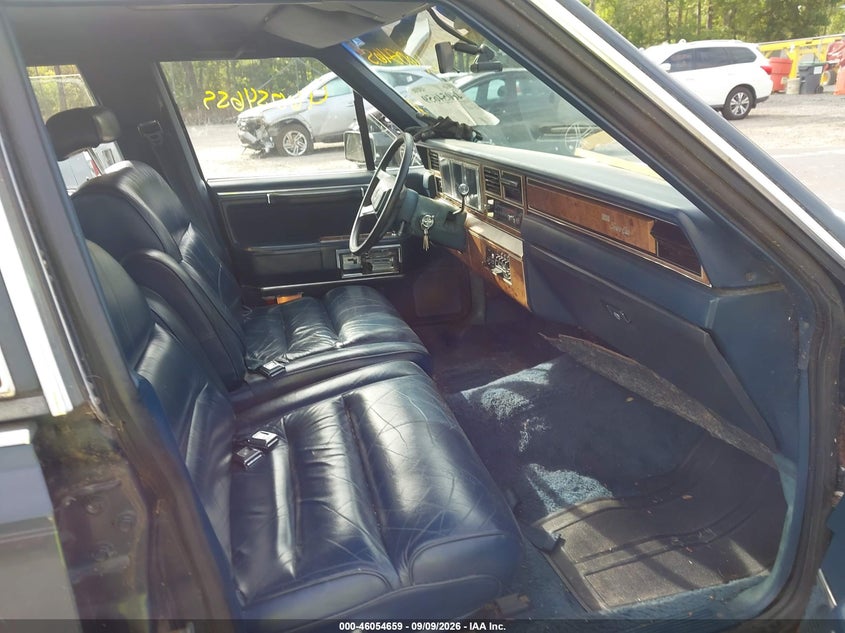 1986 LINCOLN TOWN CAR auction photo 5