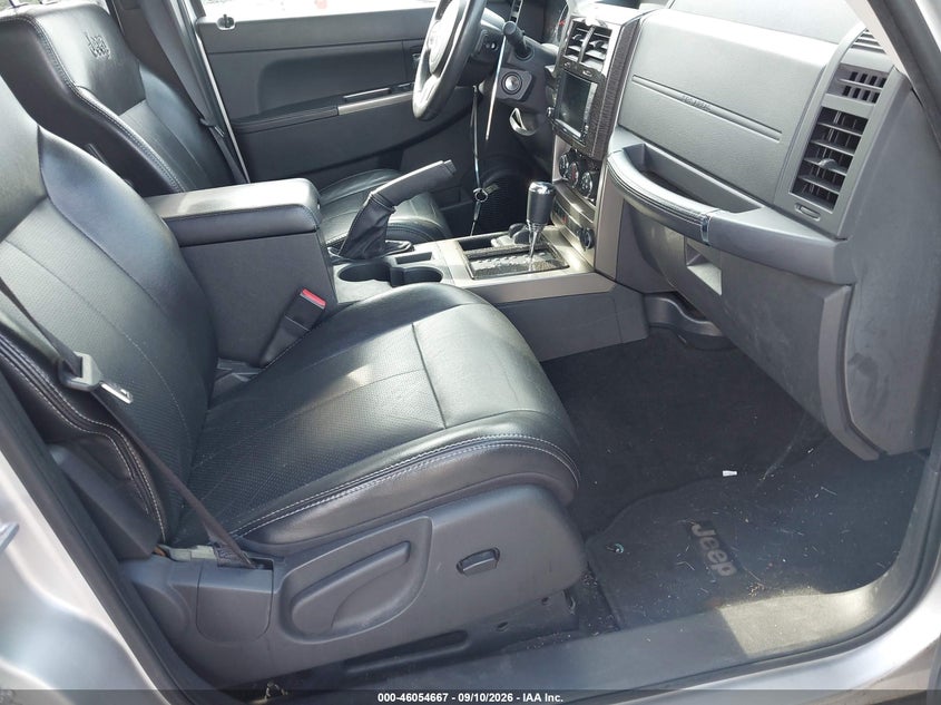 2011 JEEP LIBERTY auction photo 5