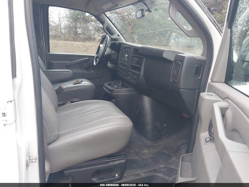 CHEVROLET EXPRESS 2500 2019 VIN 1GCWGAFP1K1250716