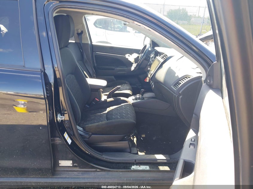 2021 MITSUBISHI OUTLANDER SPORT 2.0 BE 2WD/2.0 ES 2WD/2.0 LE 2WD/2.0 S 2WD · Фото 5