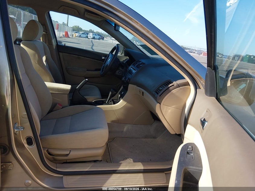 2004 HONDA ACCORD auction photo 5