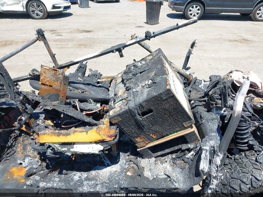 2023 BINTELLI BEYOND GOLF CART auction photo 5