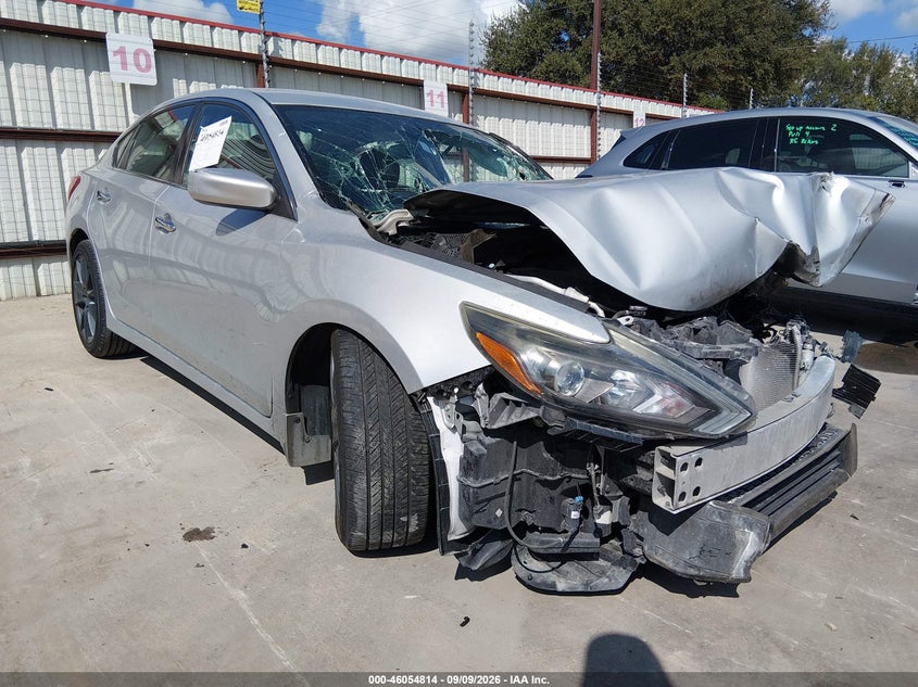2016 Nissan Altima 2.5 SR