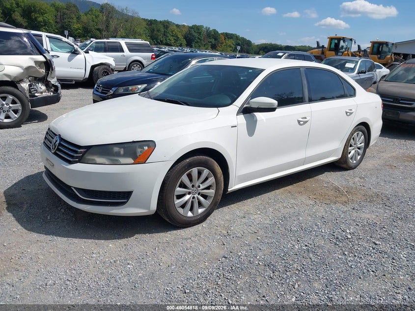 2014 VOLKSWAGEN PASSAT auction photo 2