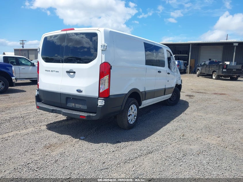 2015 FORD TRANSIT-250 · Photo 4