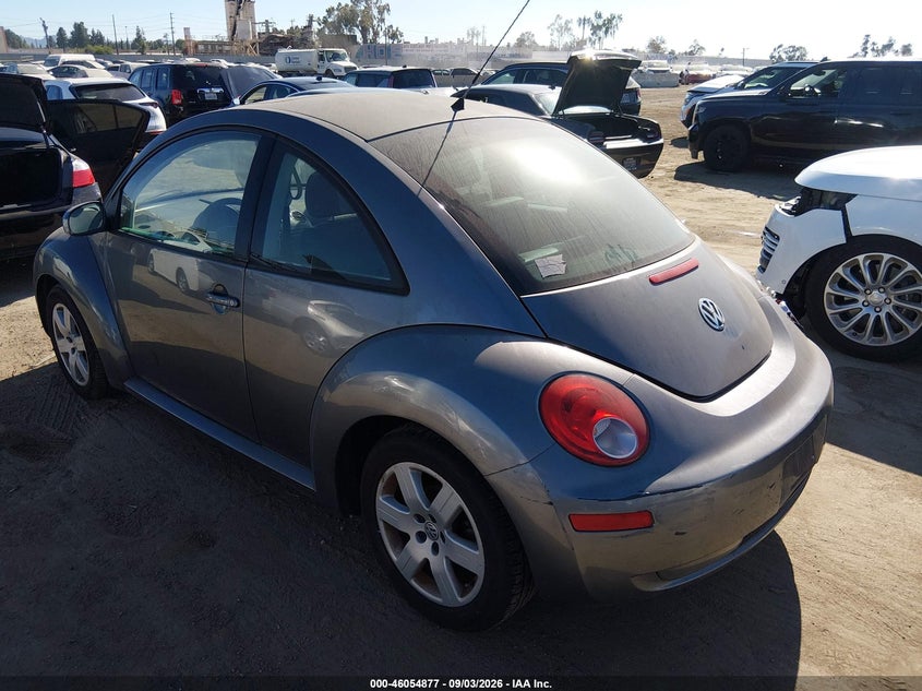 2007 VOLKSWAGEN NEW BEETLE auction photo 3