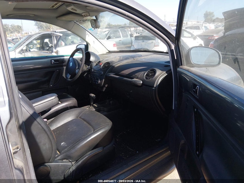 2007 VOLKSWAGEN NEW BEETLE auction photo 5