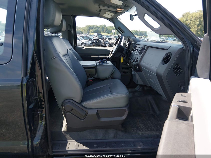 2016 FORD F-350 auction photo 5