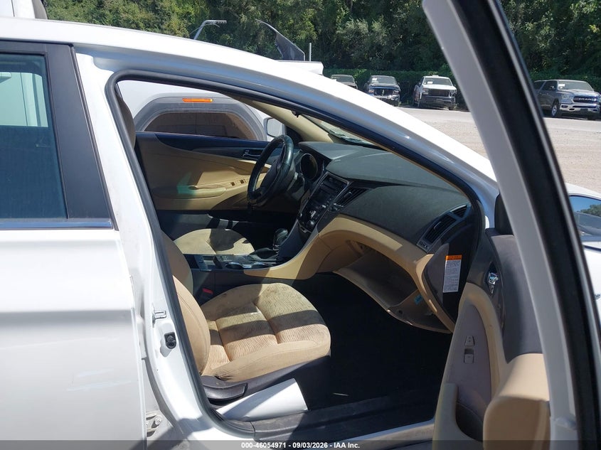 2015 HYUNDAI SONATA HYBRID auction photo 5