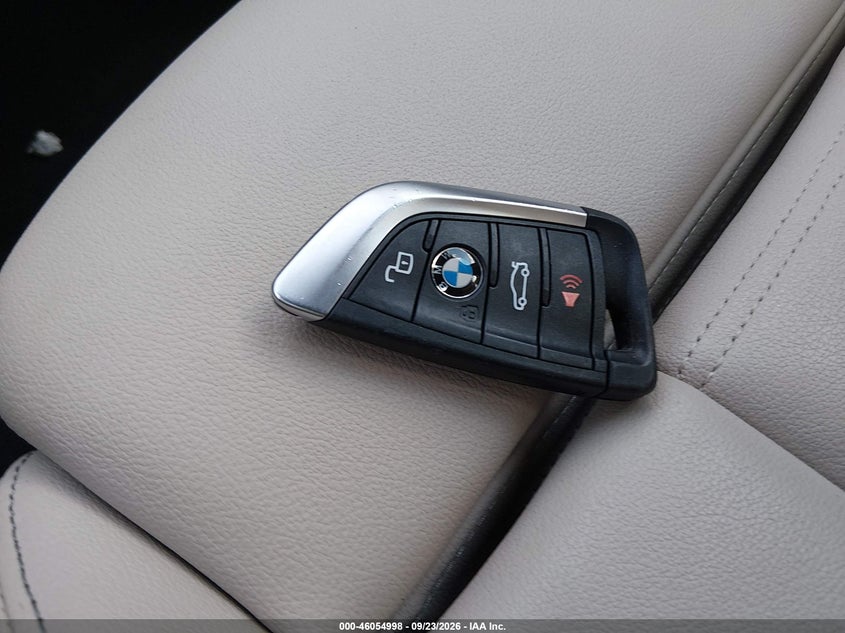 2023 BMW I4 EDRIVE40 · Фото 11