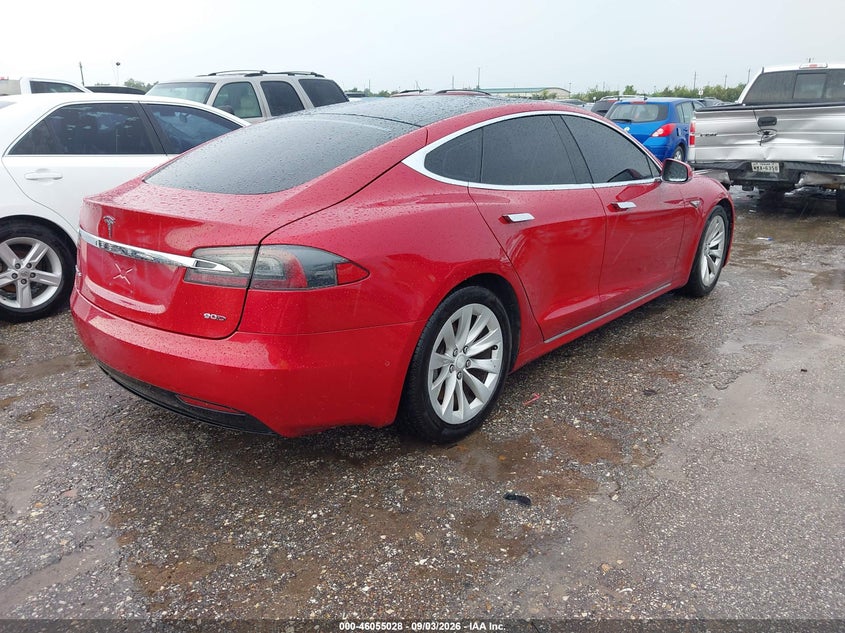 2016 TESLA MODEL S auction photo 4