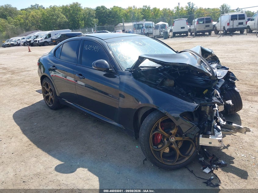 Vin: zarfaecn0h7561898, lot: 46554572, alfa romeo giulia ti rwd 2017 img_1