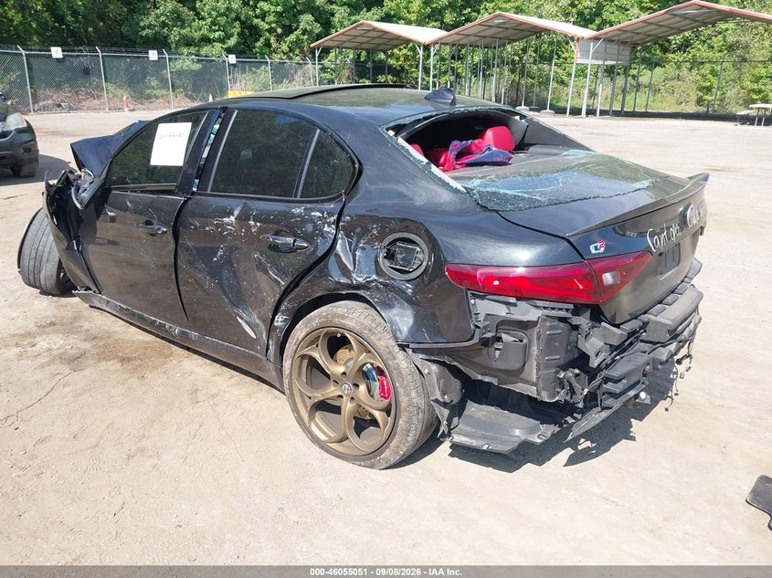 Vin: zarfaecn0h7561898, lot: 46554572, alfa romeo giulia ti rwd 20173