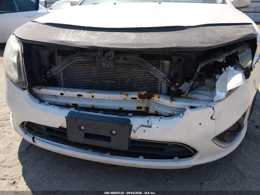 2011 FORD FUSION auction photo 6