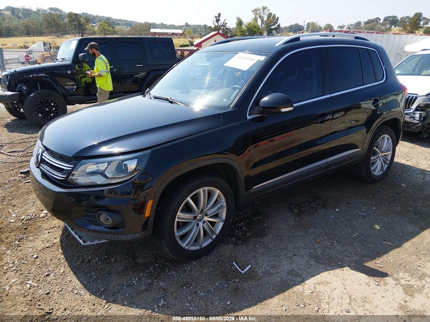 2016 VOLKSWAGEN TIGUAN SE · Фото 2