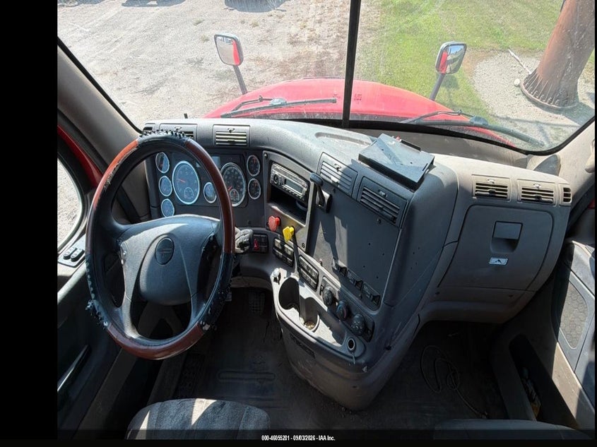 2017 FREIGHTLINER CASCADIA 125 auction photo 5