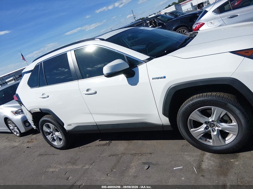 TOYOTA RAV4 HYBRID - zdjęcie 13