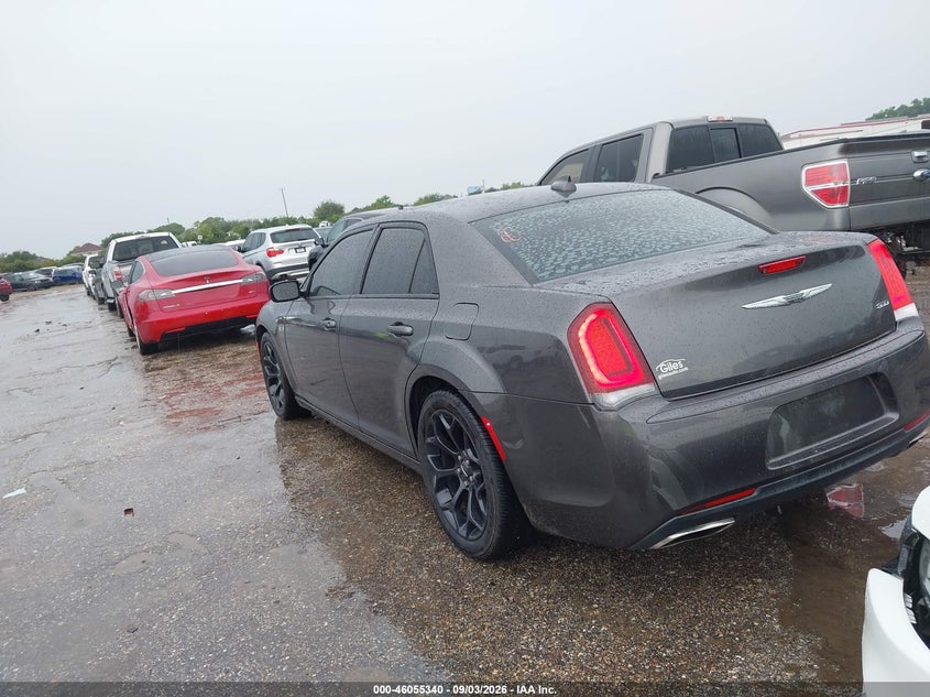 2019 CHRYSLER 300 auction photo 3