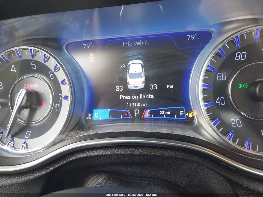 2019 CHRYSLER 300 auction photo 7