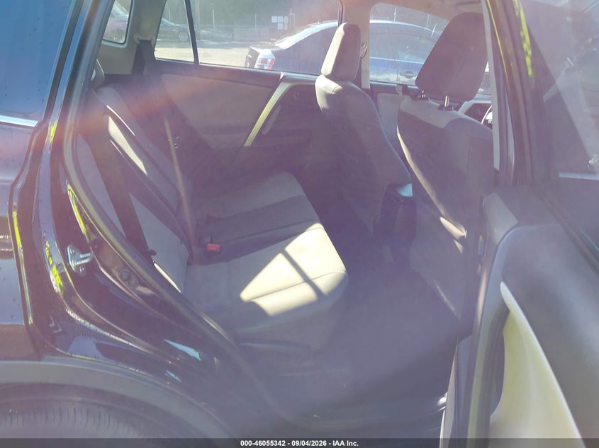 2015 TOYOTA RAV4 auction photo 8