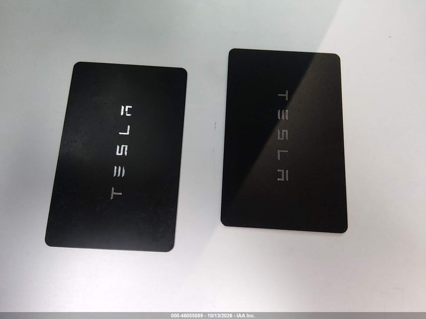 TESLA MODEL Y 2025 VIN 7SAYGAEEXSF262334