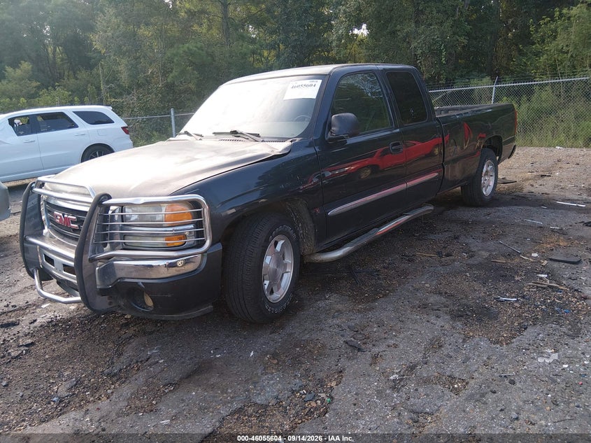 2005 GMC SIERRA 1500 auction photo 2
