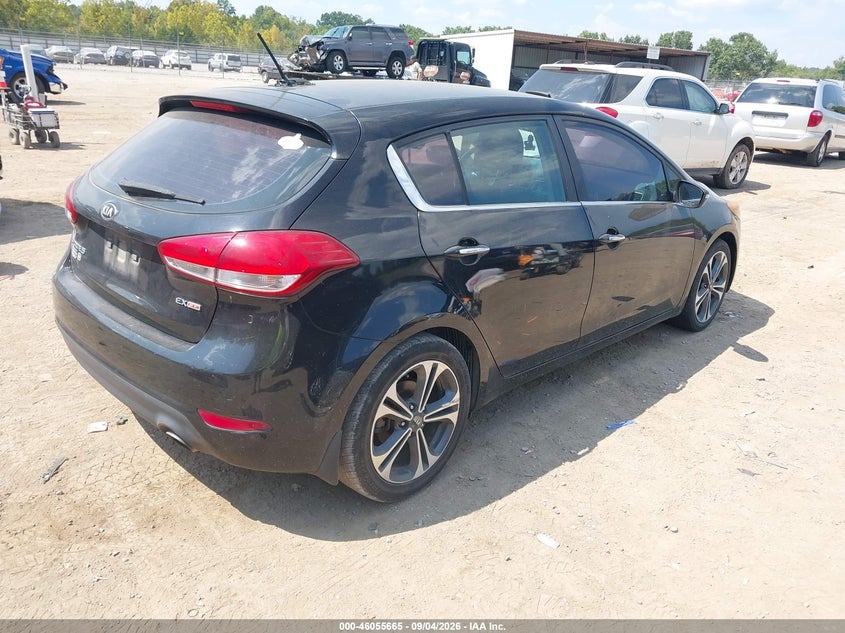 2016 KIA FORTE auction photo 4