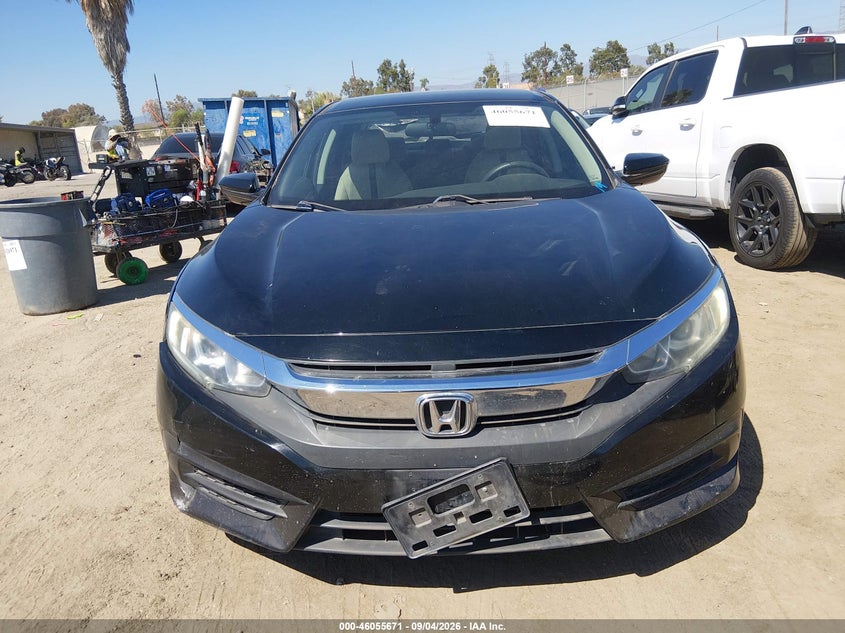 2018 HONDA CIVIC LX · Фото 12