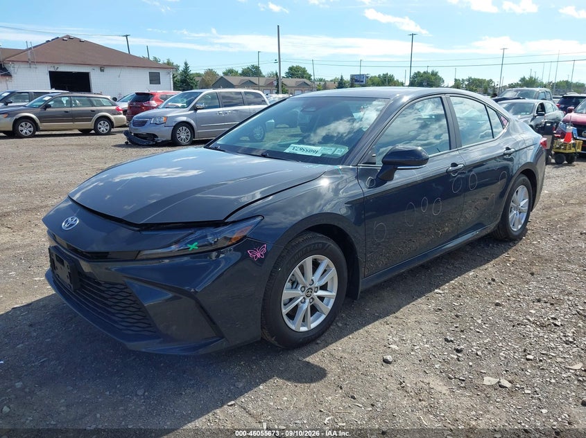 TOYOTA CAMRY - zdjęcie 2