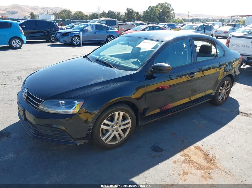 2018 VOLKSWAGEN JETTA auction photo 2