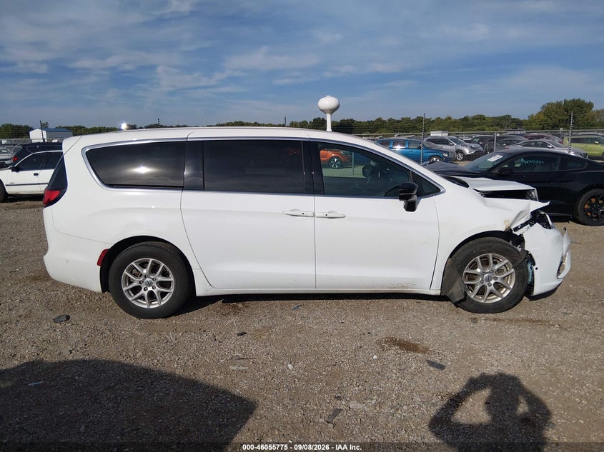 CHRYSLER PACIFICA - zdjęcie 13