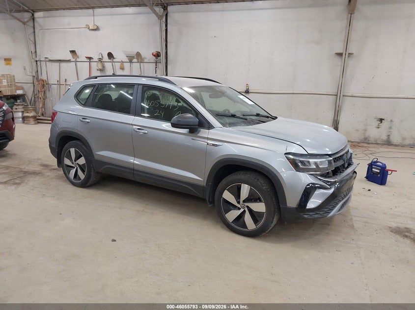 2024 VOLKSWAGEN TAOS auction photo 1