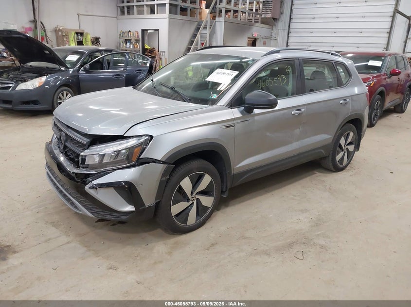 2024 VOLKSWAGEN TAOS auction photo 2