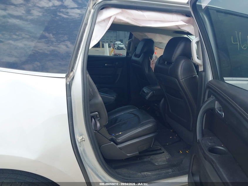 CHEVROLET TRAVERSE 2017 VIN 1GNKVHKD4HJ185644