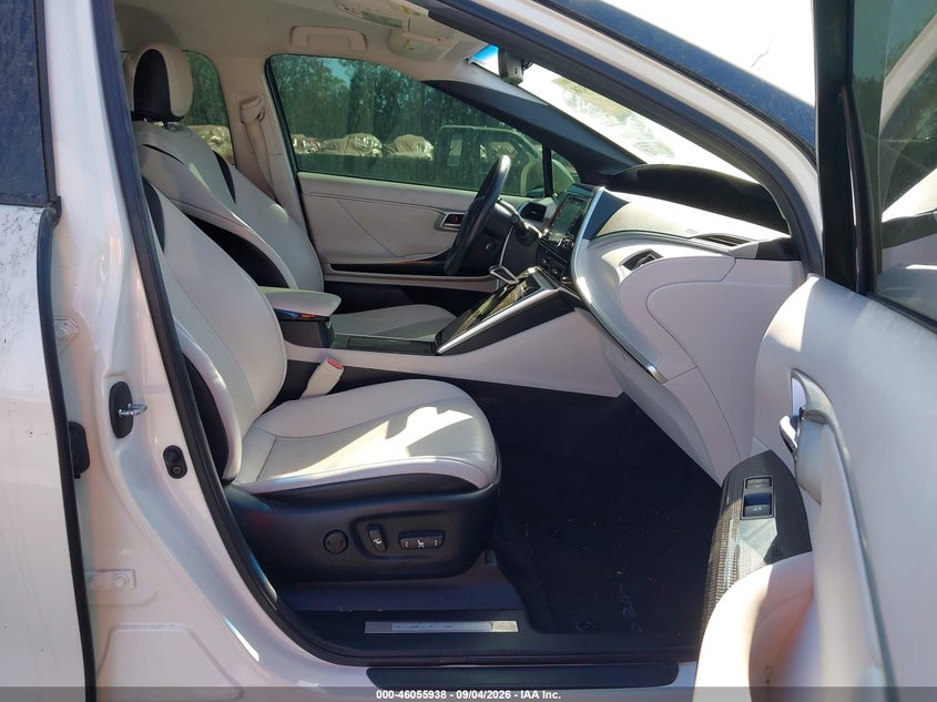 2020 TOYOTA MIRAI auction photo 5