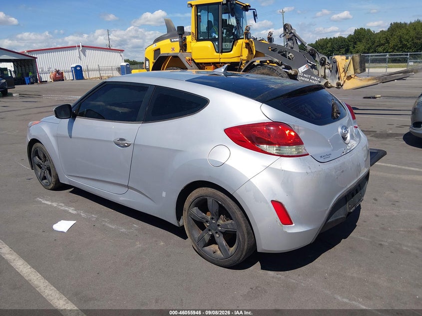 2012 HYUNDAI VELOSTER auction photo 3