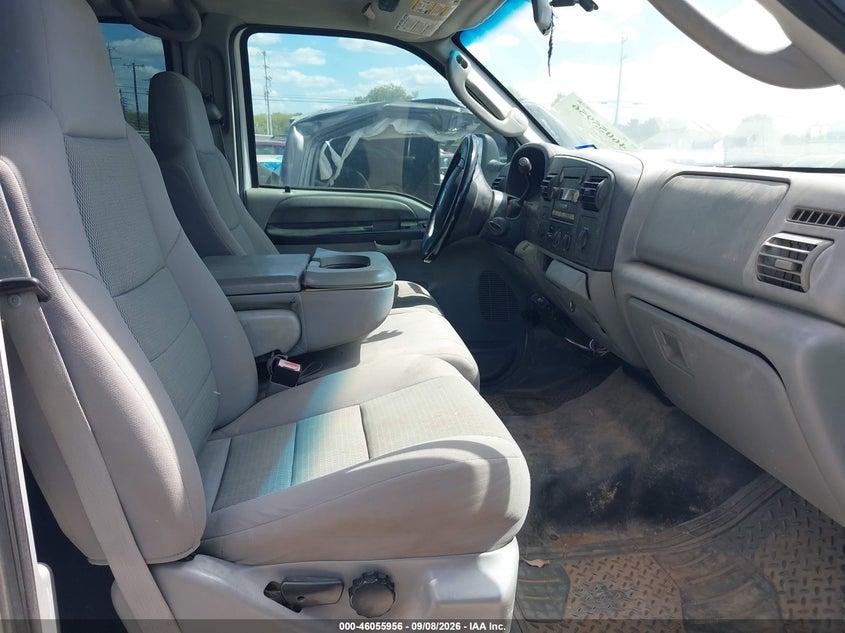 2003 FORD F-250 auction photo 5
