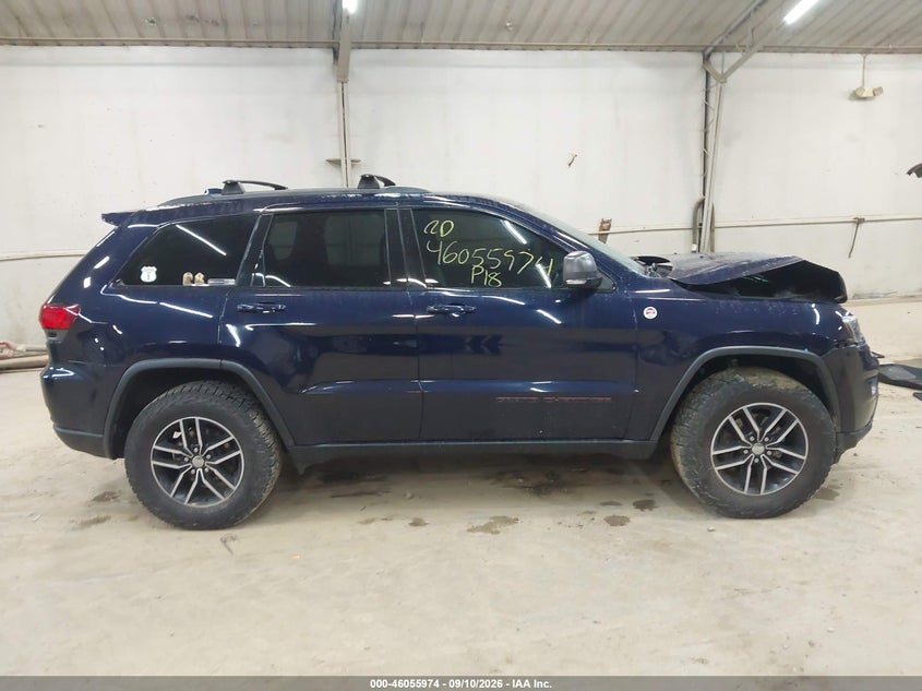 JEEP GRAND CHEROKEE - zdjęcie 13