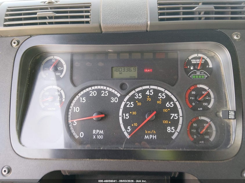 2013 FREIGHTLINER CASCADIA 113 auction photo 3