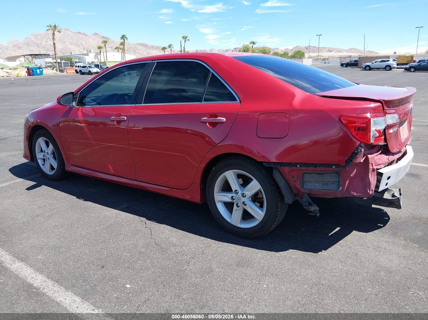 Vin: 4t1bf1fk3eu751241, lot: 46555583, toyota camry se 20143