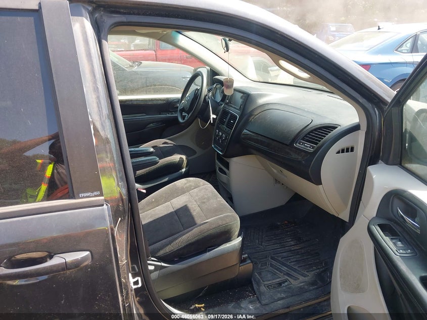 2011 DODGE GRAND CARAVAN auction photo 5