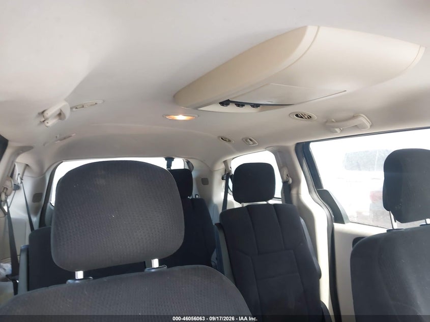 2011 DODGE GRAND CARAVAN auction photo 8