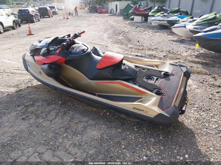 2025 SEADOO RXT-X 300 auction photo 3